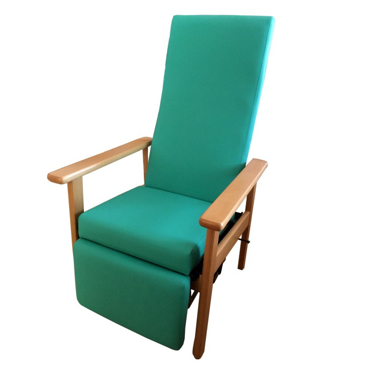 Sillon respaldo alto reclinable con reposapiernas